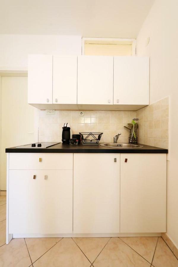 Апартаменты Apartman Bluemarin Пакоштане Экстерьер фото