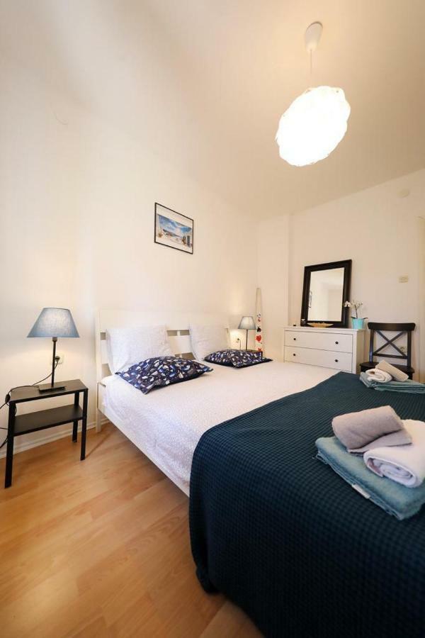 Апартаменты Apartman Bluemarin Пакоштане Экстерьер фото