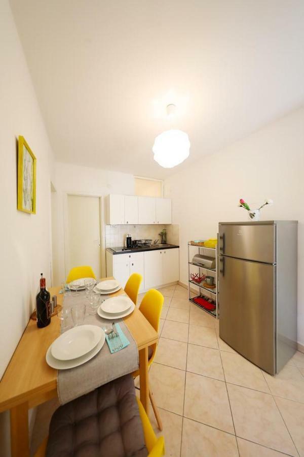 Апартаменты Apartman Bluemarin Пакоштане Экстерьер фото